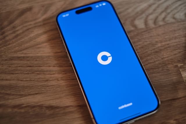 Coinbase Review 2026: Full Guide